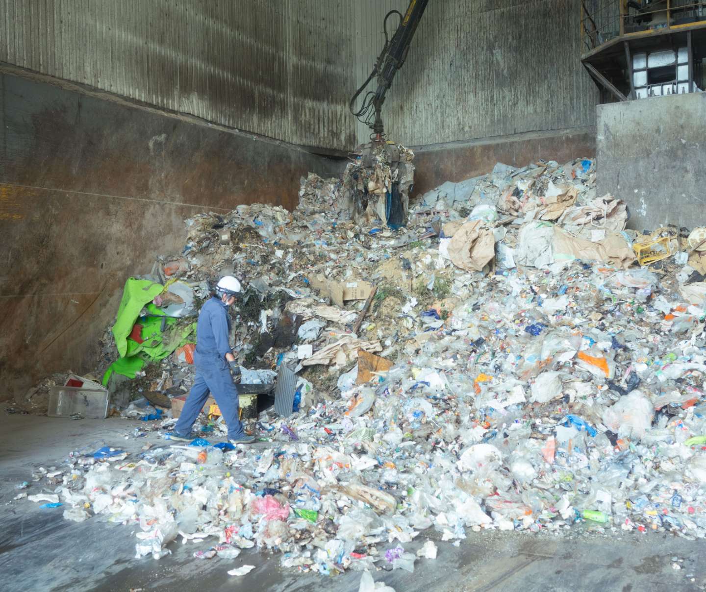 産業廃棄物を「無害化」「減容化」