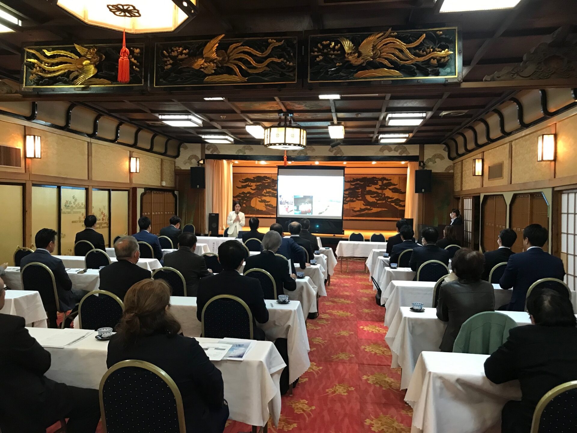 上越商工会議所諸業部会様の総会講演会にて講演させていただきました。